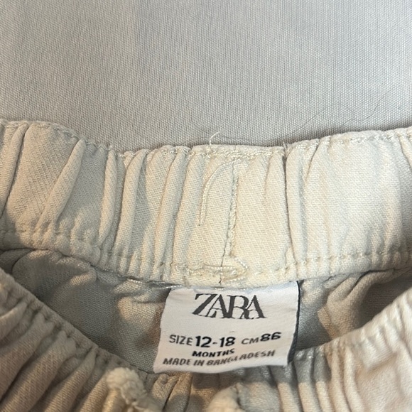 Zara Cream Baby Shorts - Picture 2 of 3